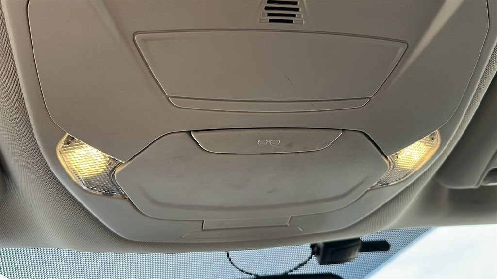 Used 2018 Ford Escape SE w/ SE Sport Appearance Package image 24