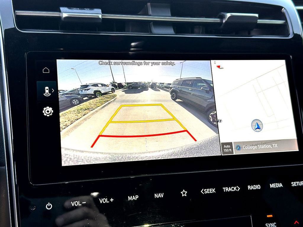 Used 2024 Hyundai Santa Cruz Night image 17