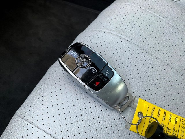 Used 2022 Mercedes-Benz E 350 Sedan w/ Driver Assistance Package image 37