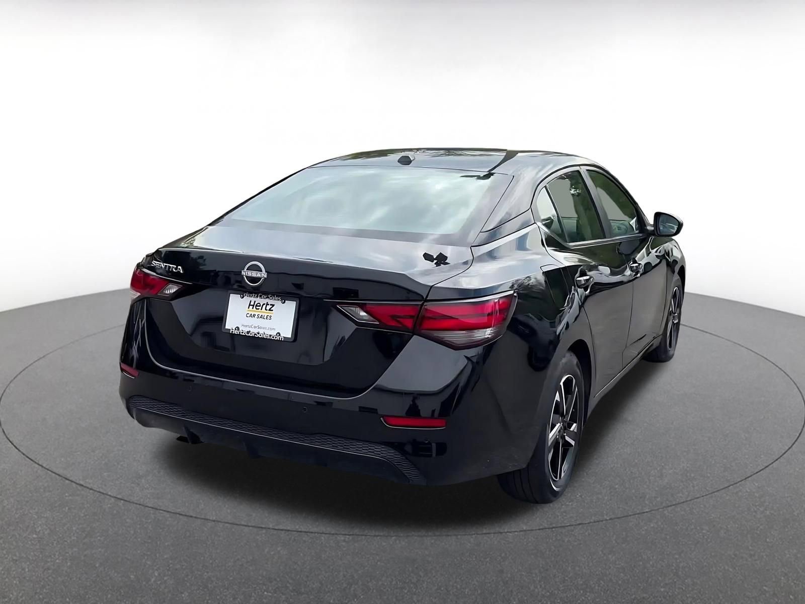 Used 2025 Nissan Sentra SV FWD image 12