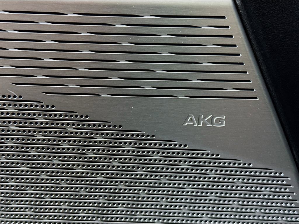 New 2026 Cadillac Optiq Luxury 1 image 19