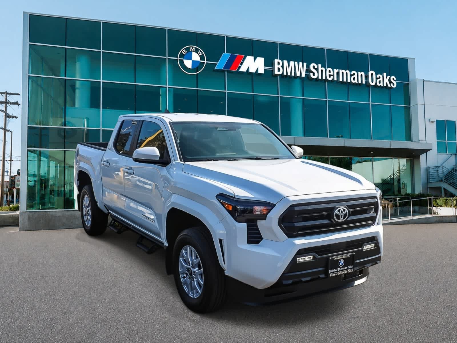 Used 2026 Toyota Tacoma SR5 RWD image 3