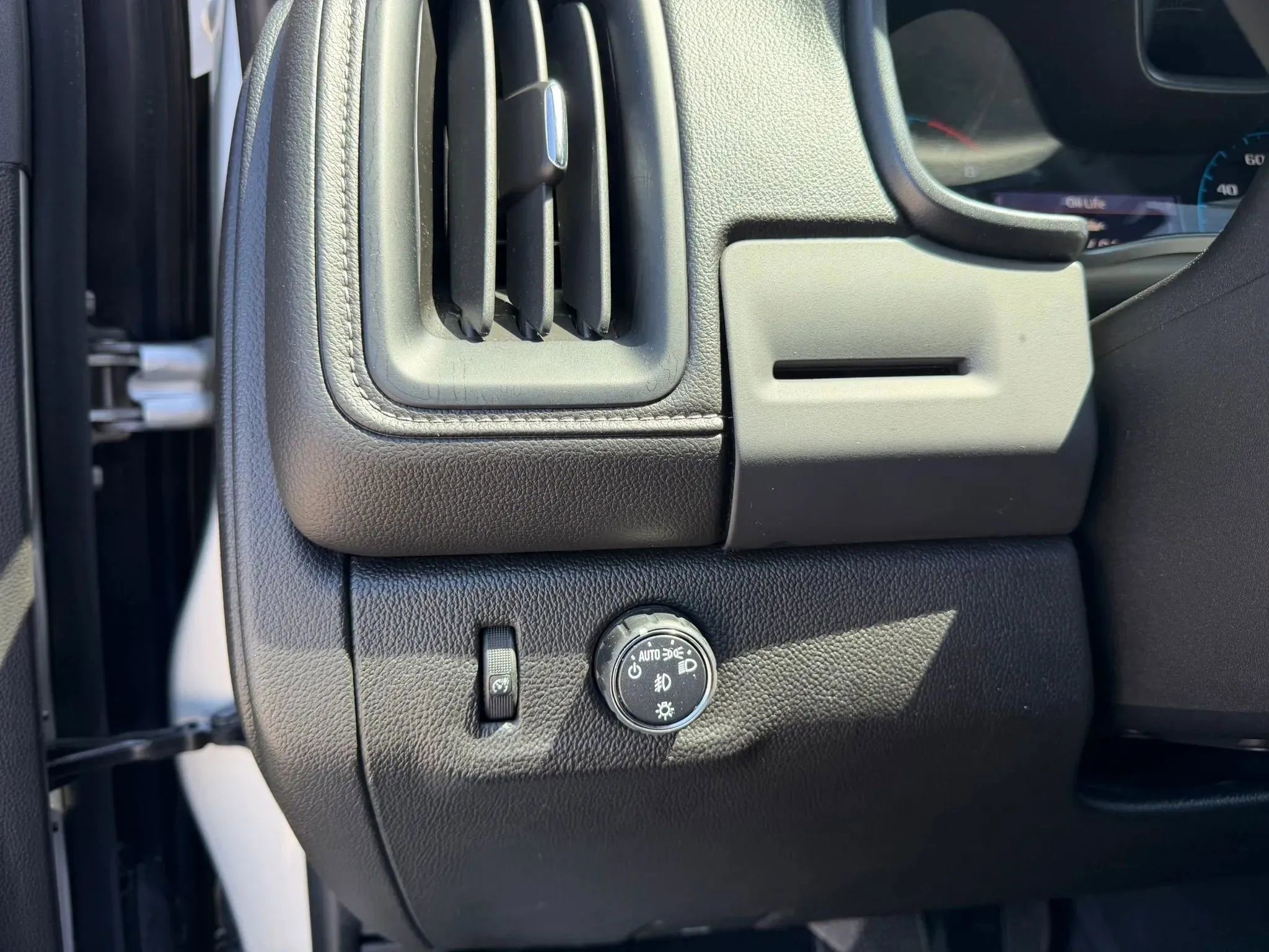 Used 2019 GMC Canyon SLE RWD image 13