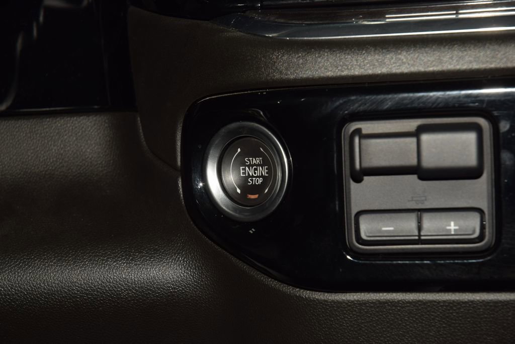 Used 2024 Chevrolet Silverado 2500 LTZ w/ LTZ Plus Package image 39