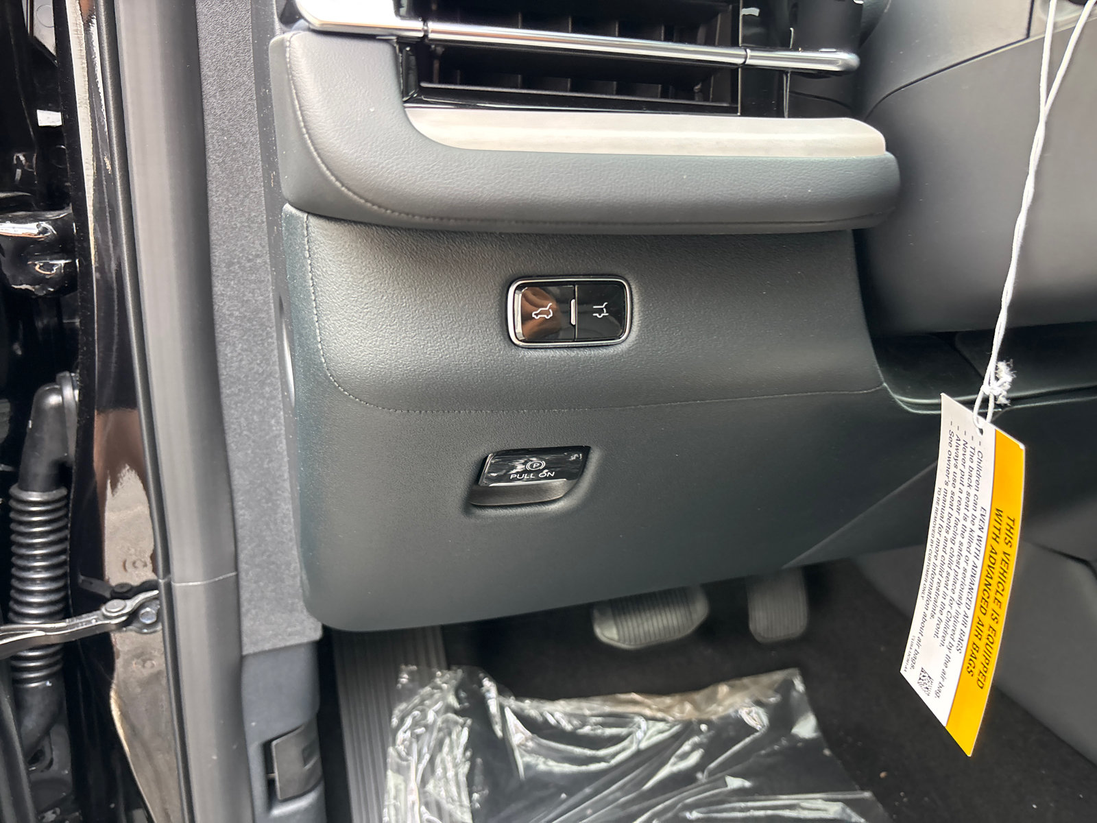 New 2026 Lincoln Navigator Reserve w/ Jet Appearance Package AWD/4WD image 13