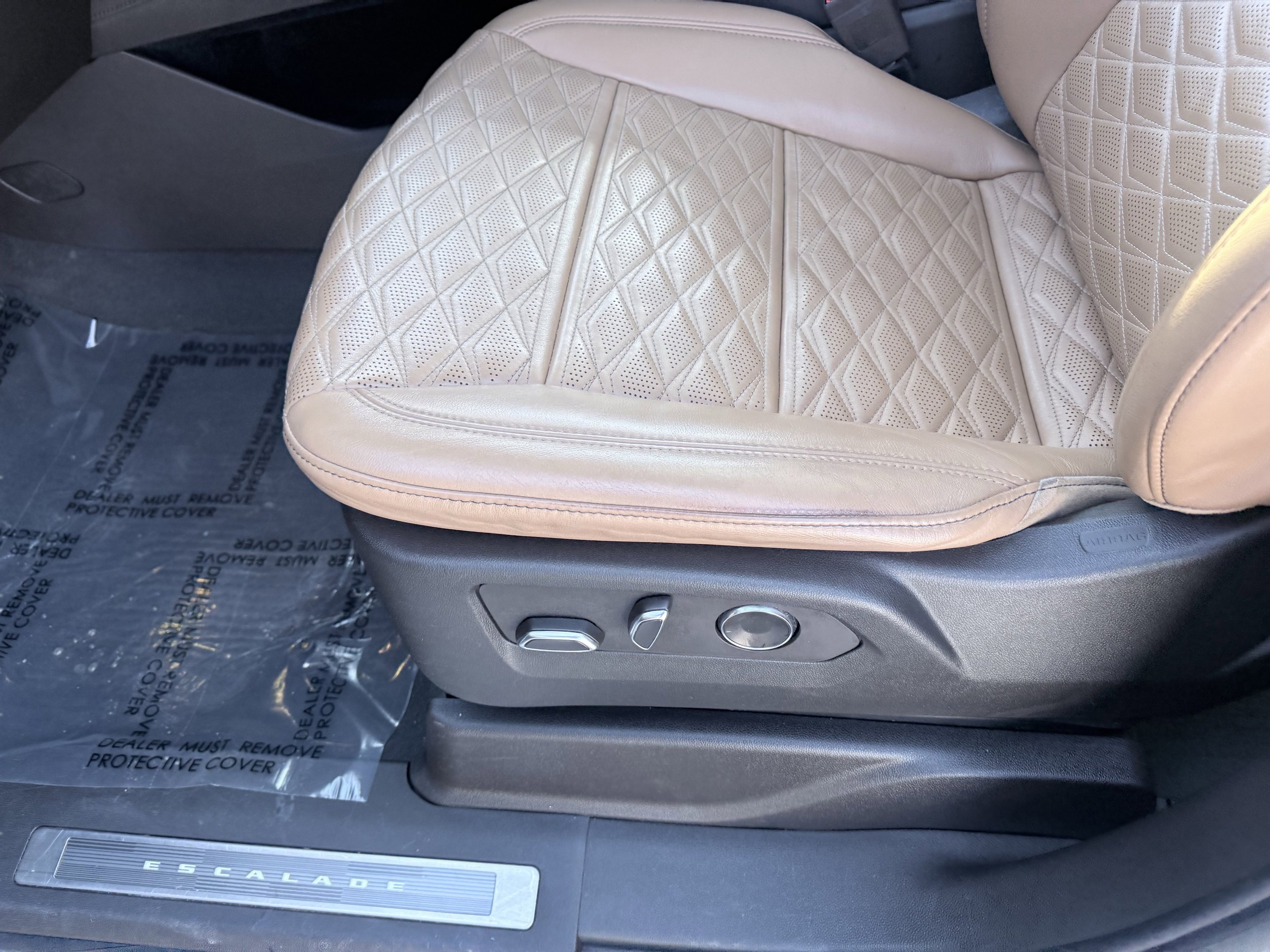 Used 2023 Cadillac Escalade Sport w/ Touring Package image 29