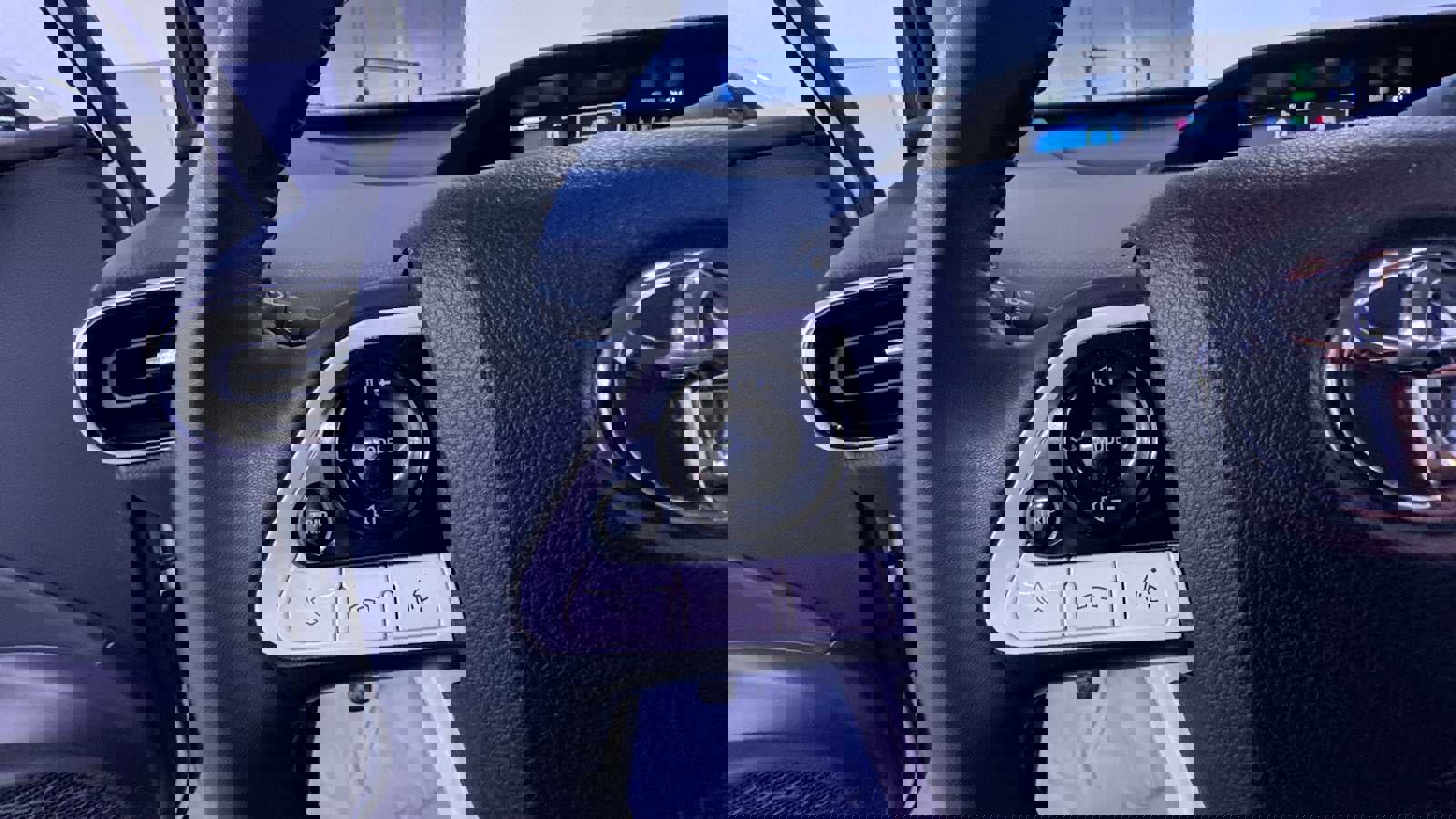 Used 2018 Toyota Prius Prime Premium image 20