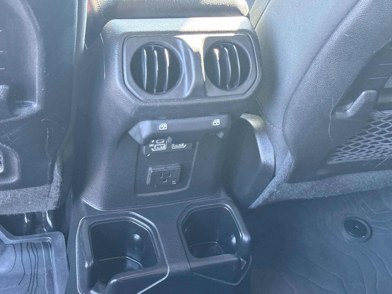 Used 2022 Jeep Gladiator Rubicon image 20