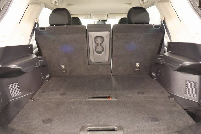 Used 2020 Nissan Rogue SV image 26