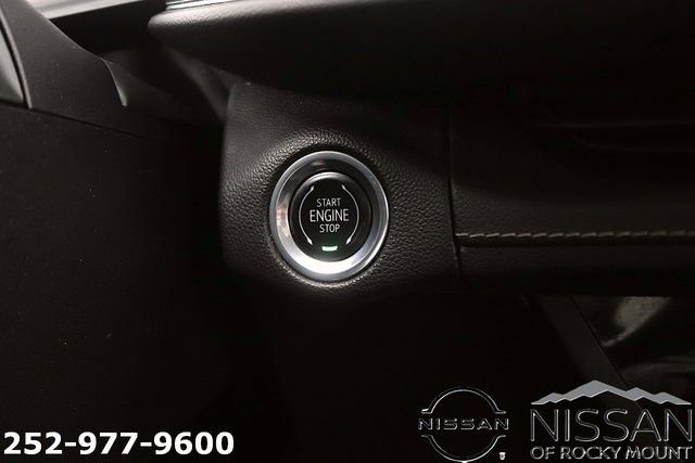 Used 2021 Buick Envision Essence w/ Sport Touring Package image 25