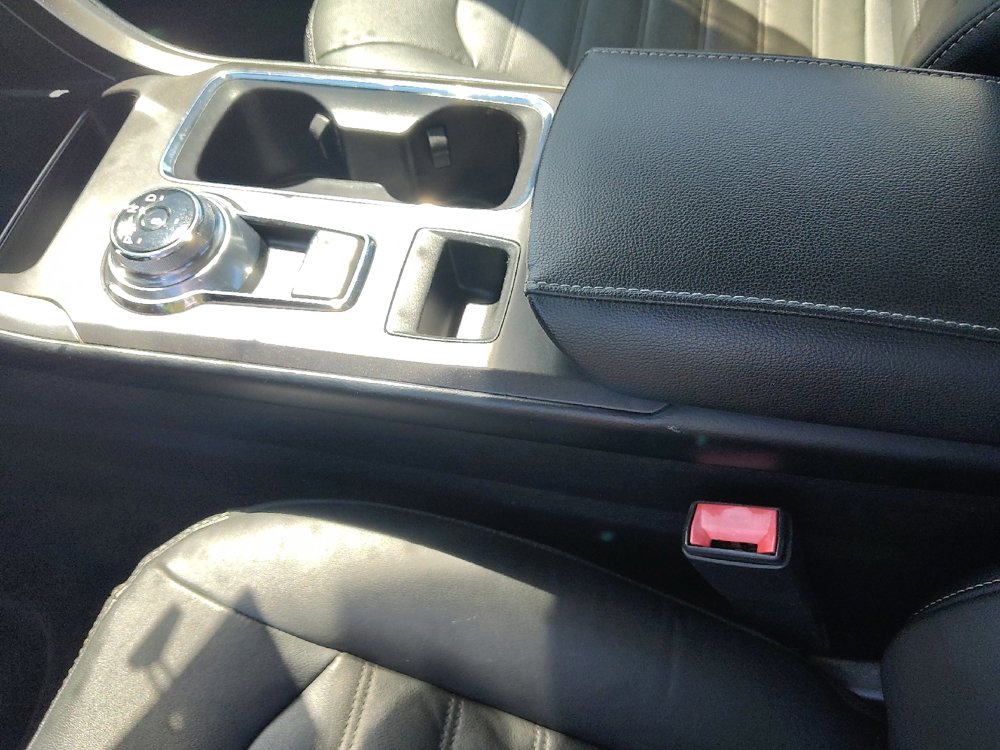 Used 2018 Ford Fusion SE w/ Fusion SE Technology Package image 26