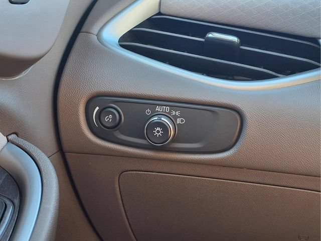 Used 2023 Chevrolet Malibu LT w/ Driver Confidence Package FWD image 12
