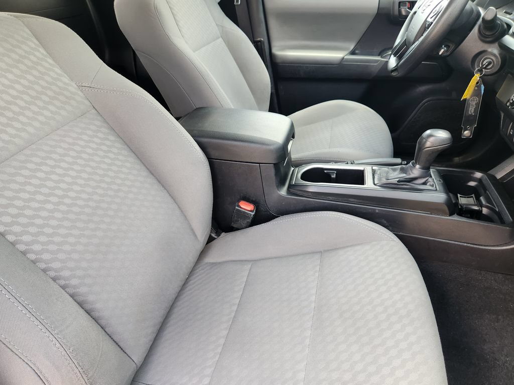 Used 2022 Toyota Tacoma SR RWD image 15