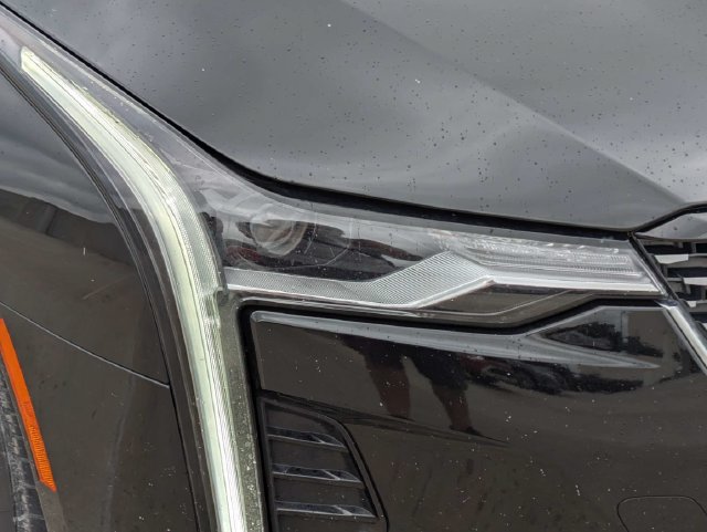 Used 2023 Cadillac CT4 Luxury w/ Sun And Sound Package RWD image 9