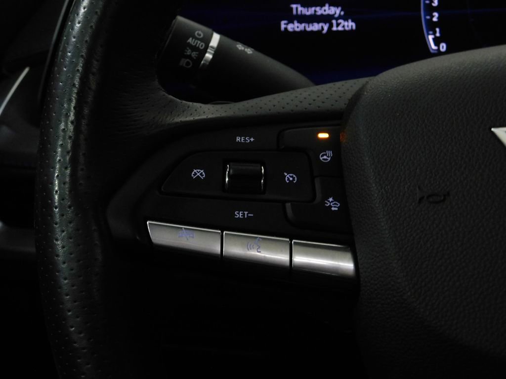 Used 2024 Cadillac XT4 Sport image 39