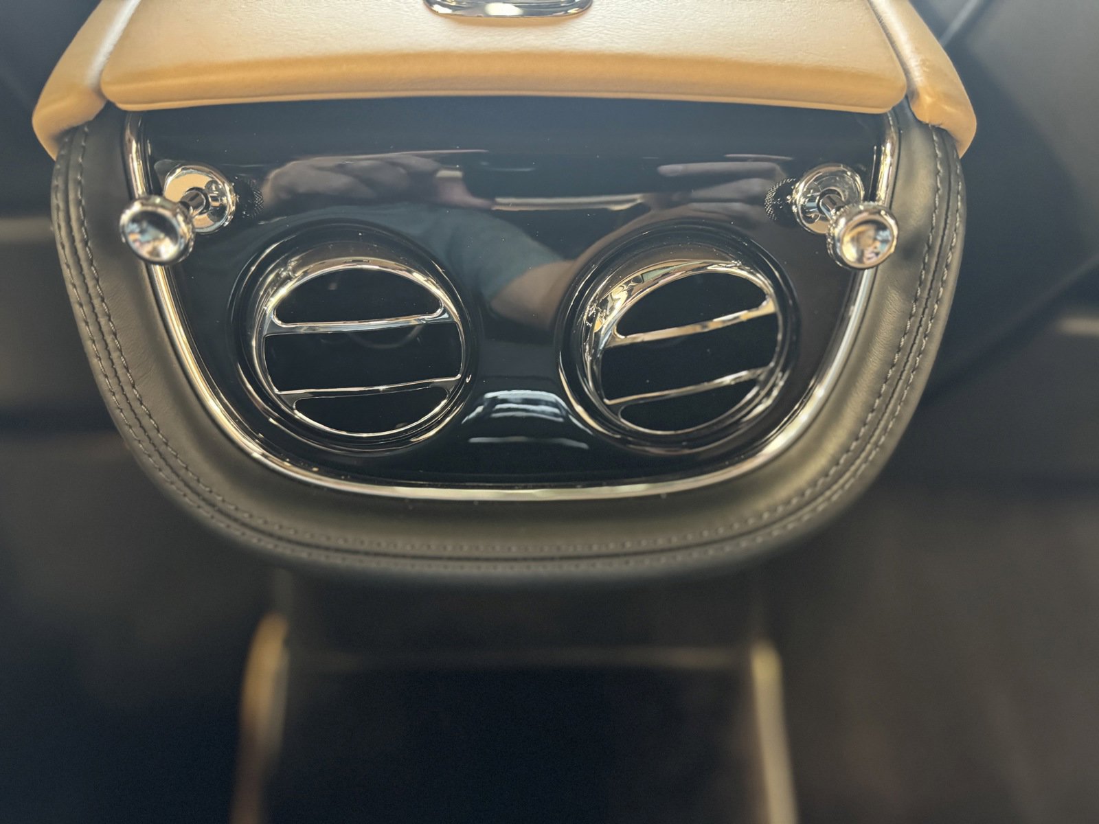 Used 2016 Bentley Mulsanne Speed image 29