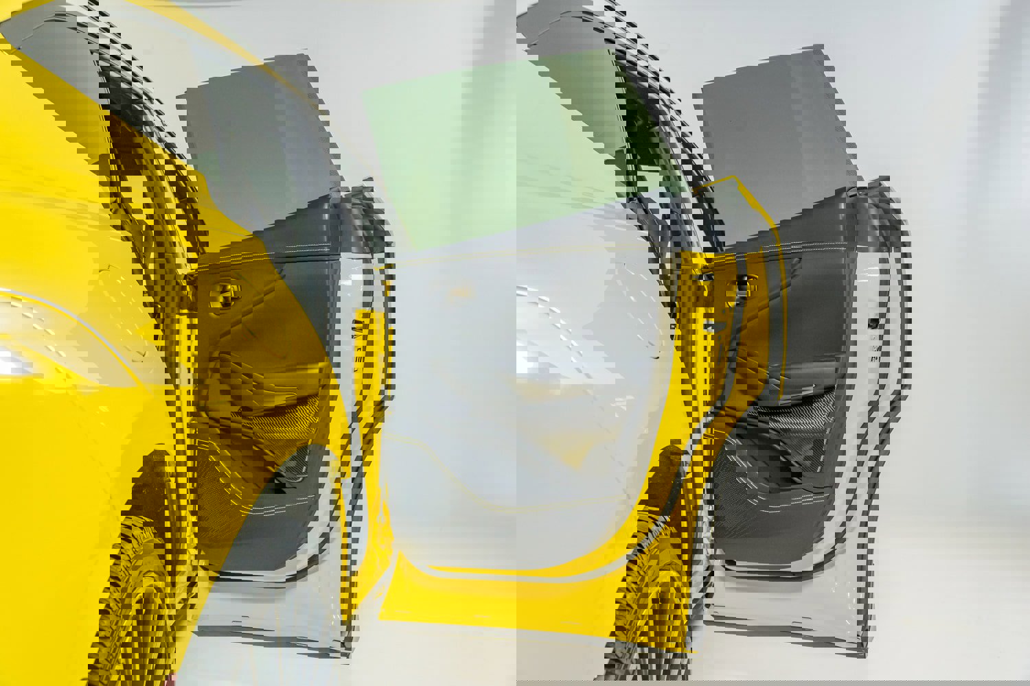 Used 2023 Aston Martin DBX 707 image 32