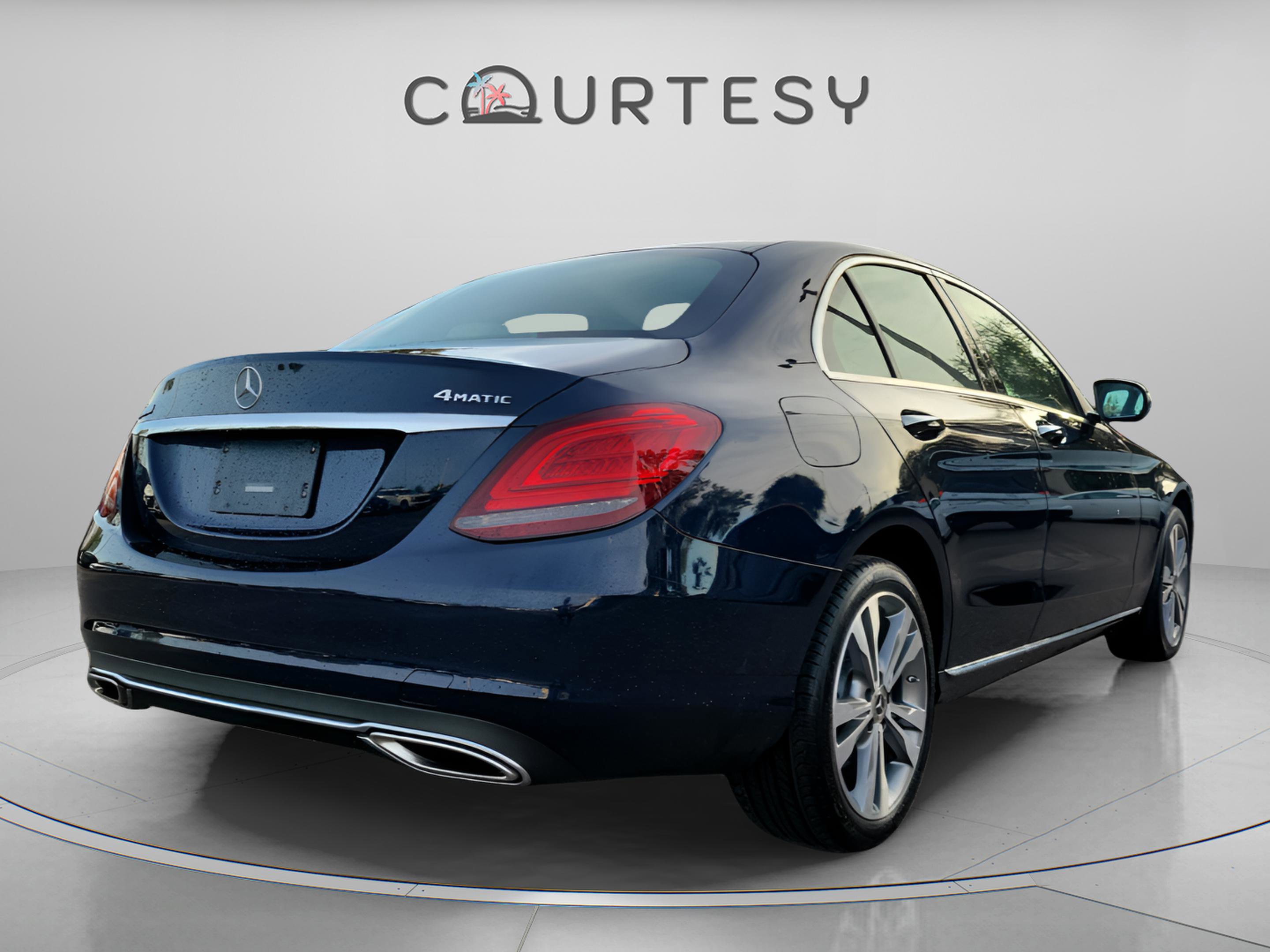 Used 2020 Mercedes-Benz C 300 C 300 image 3