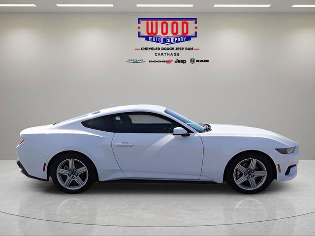 Used 2026 Ford Mustang Coupe image 2