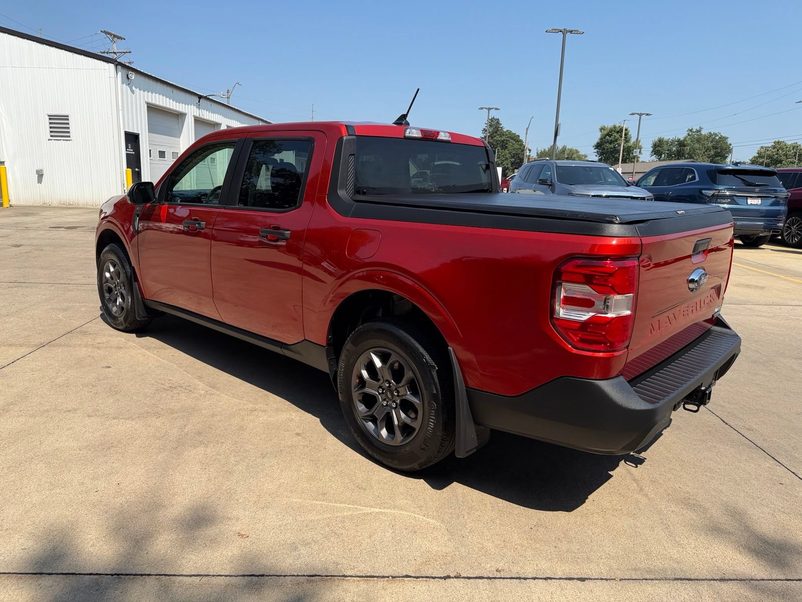 Used 2024 Ford Maverick XLT w/ XLT Luxury Package AWD/4WD image 4