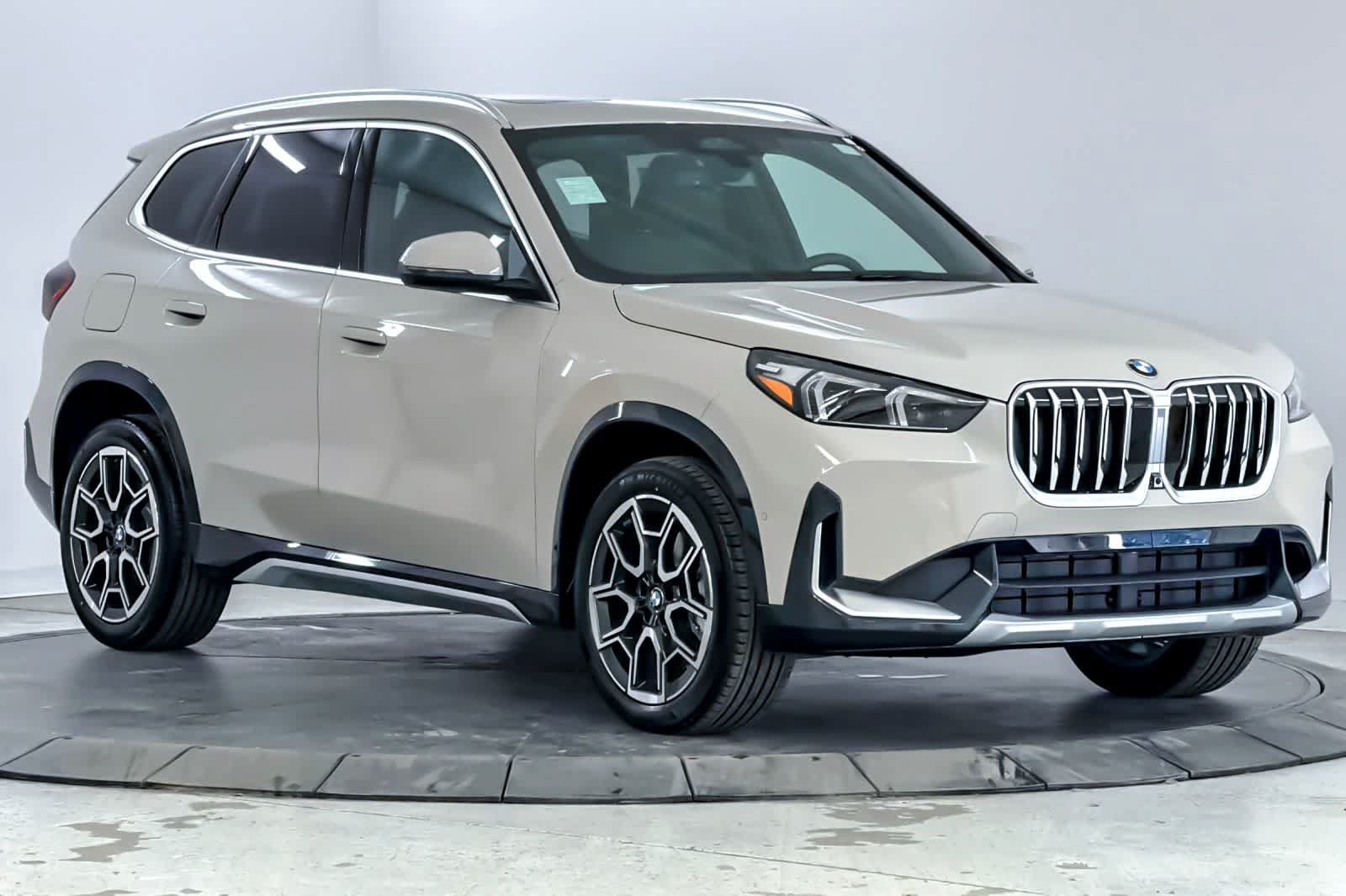 New 2026 BMW X1 xDrive28i w/ Technology Package AWD/4WD image 9