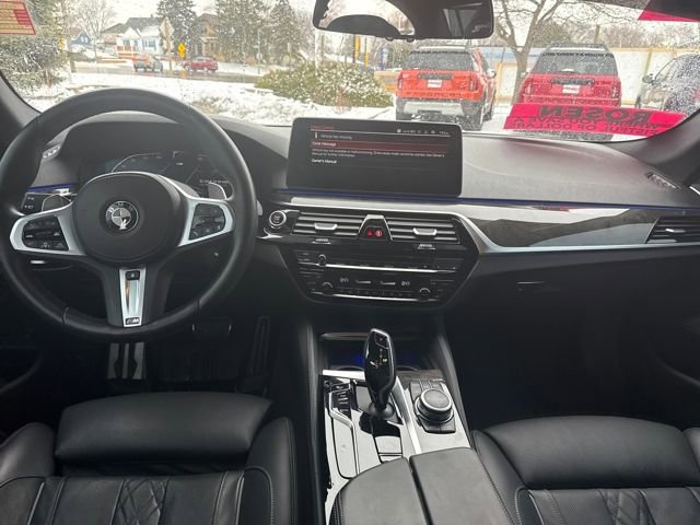 Used 2022 BMW 540i xDrive w/ Executive Package image 25