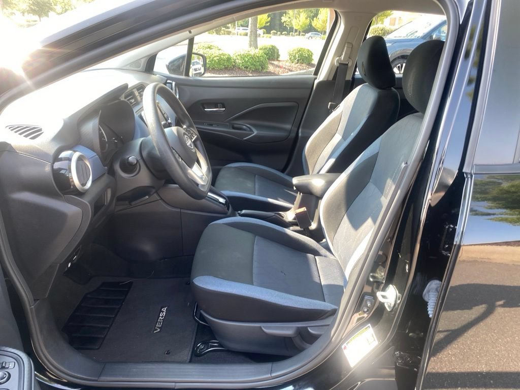 Certified 2025 Nissan Versa SV FWD image 21