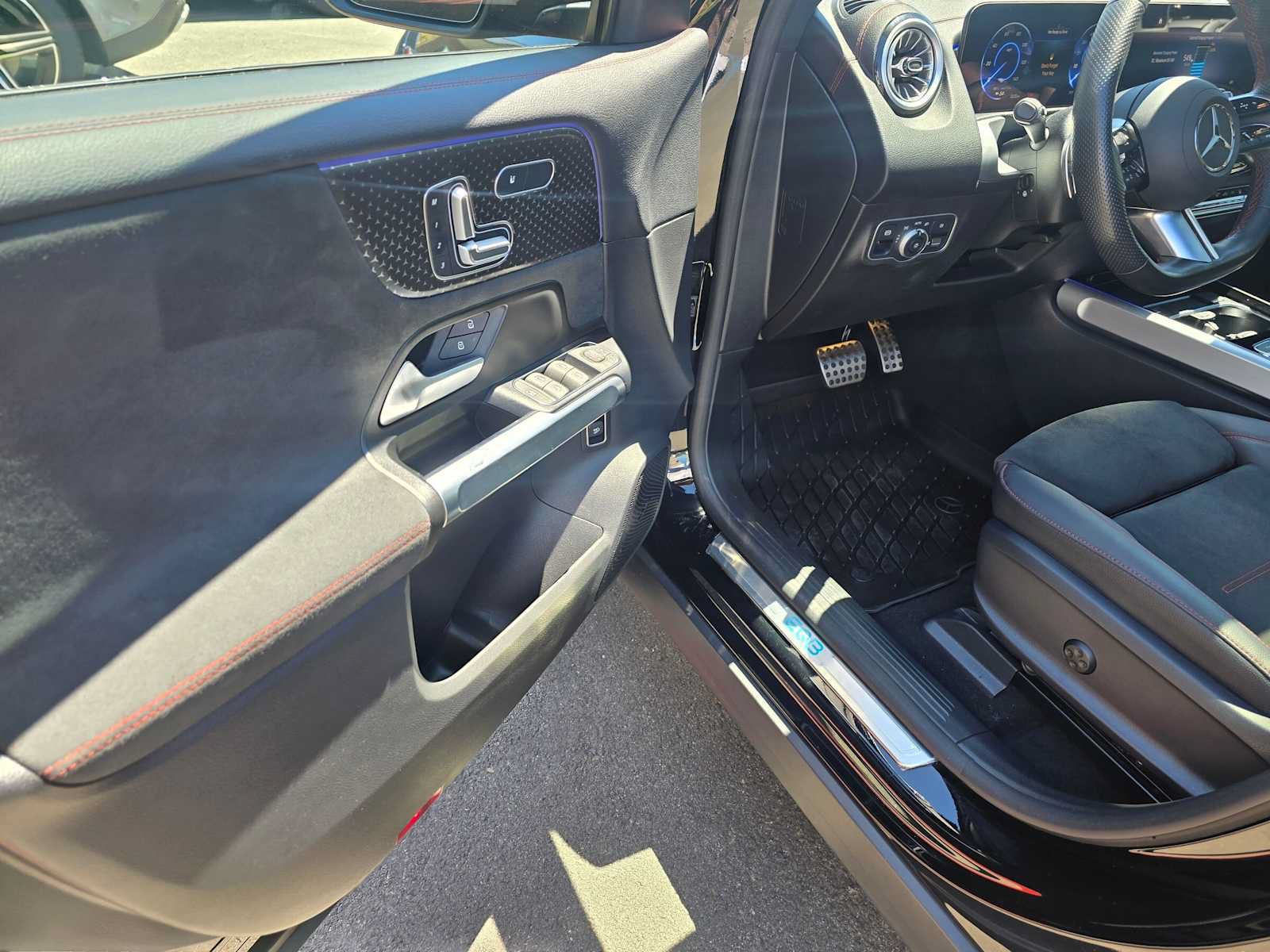 Certified 2024 Mercedes-Benz EQB 250+ image 22