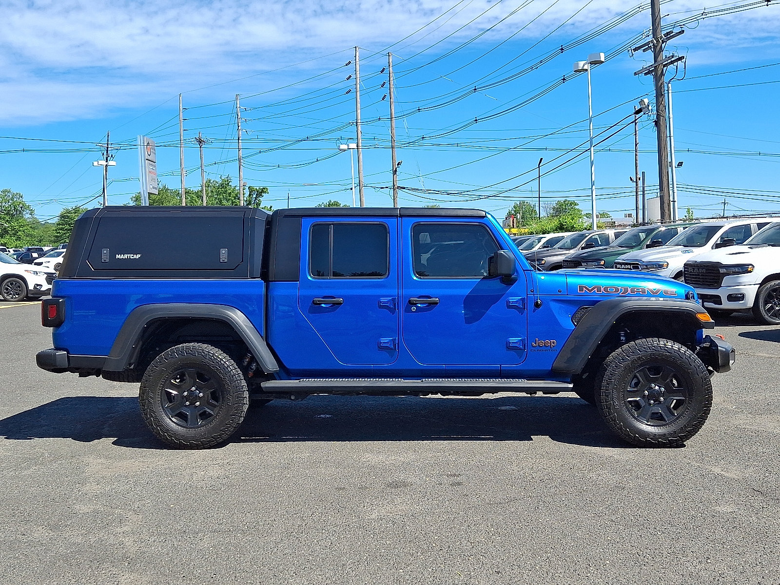 Used 2022 Jeep Gladiator Mojave w/ Dual Top Group AWD/4WD image 8