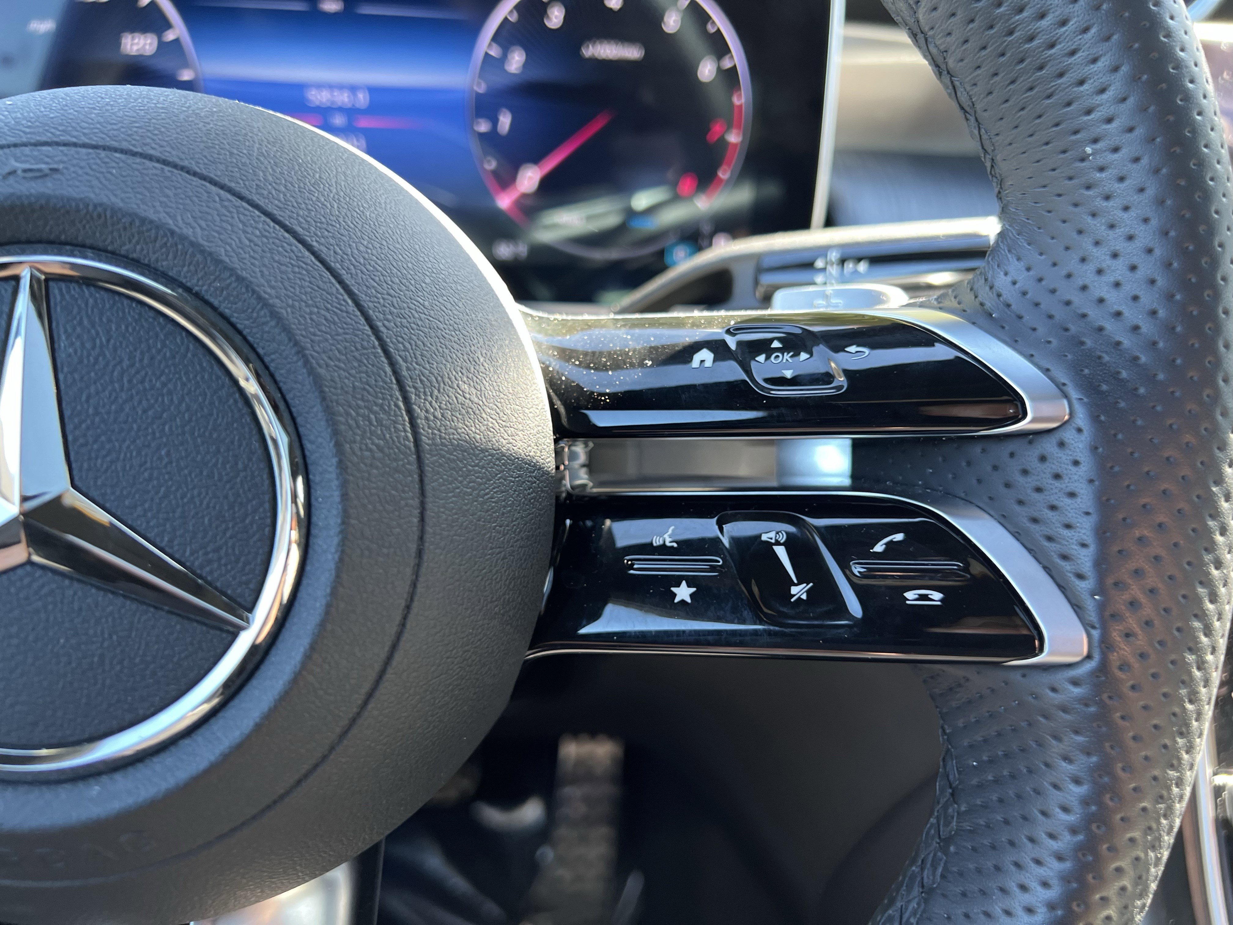 Certified 2024 Mercedes-Benz GLC 300 4MATIC w/ AMG Line image 20