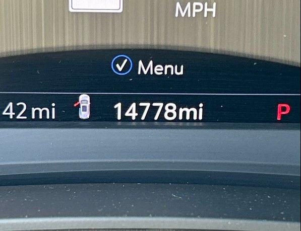 Used 2024 Cadillac XT6 Premium Luxury w/ Technology Package image 7