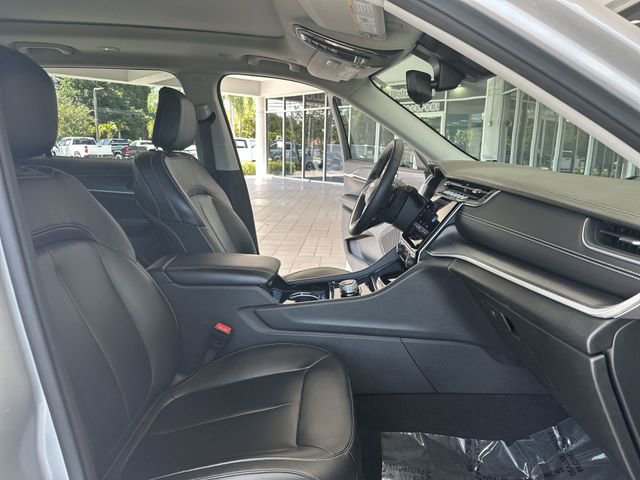 Used 2023 Jeep Grand Cherokee L Limited RWD image 30