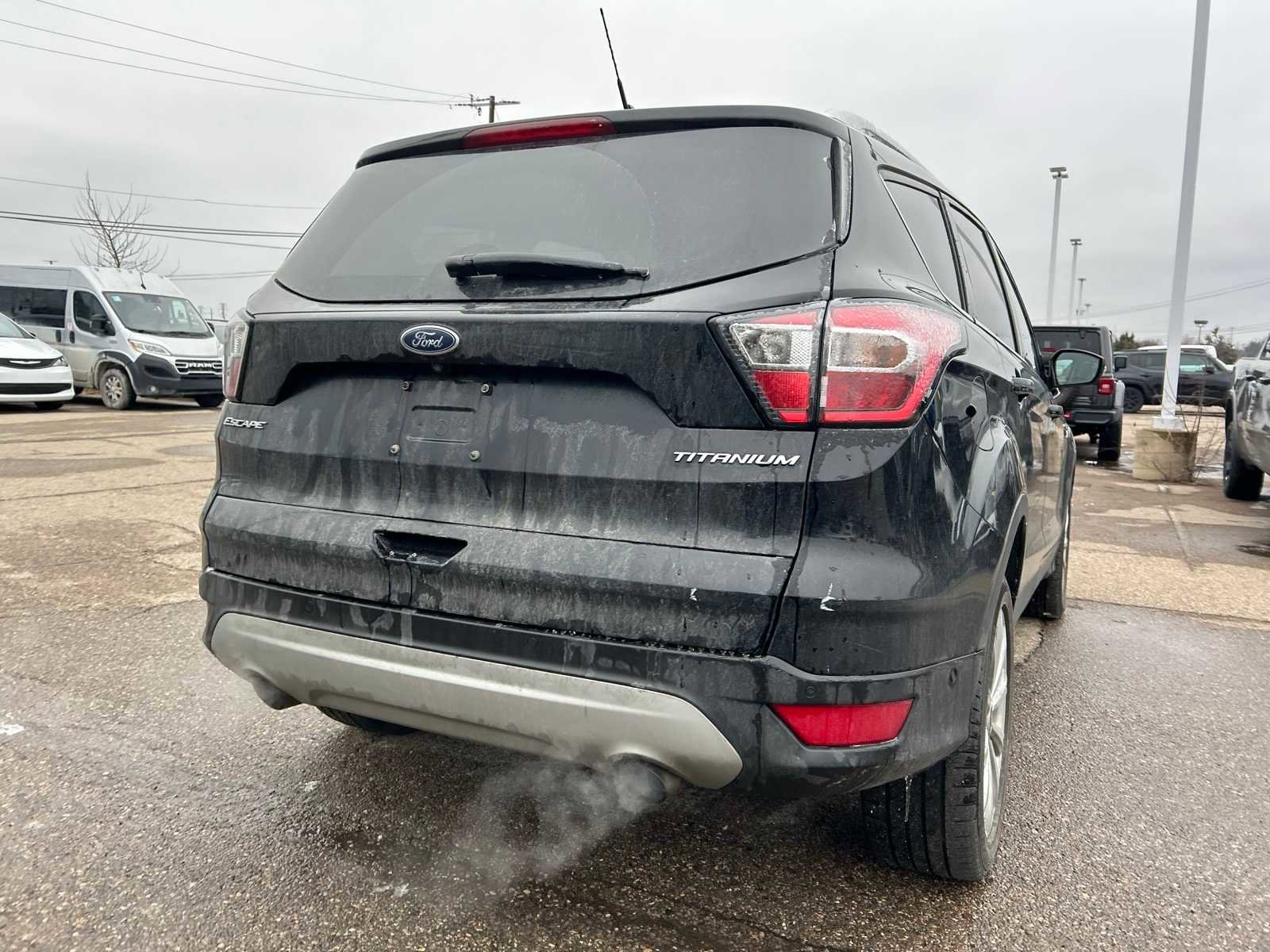 Used 2018 Ford Escape Titanium w/ Ford Safe & Smart Package image 17