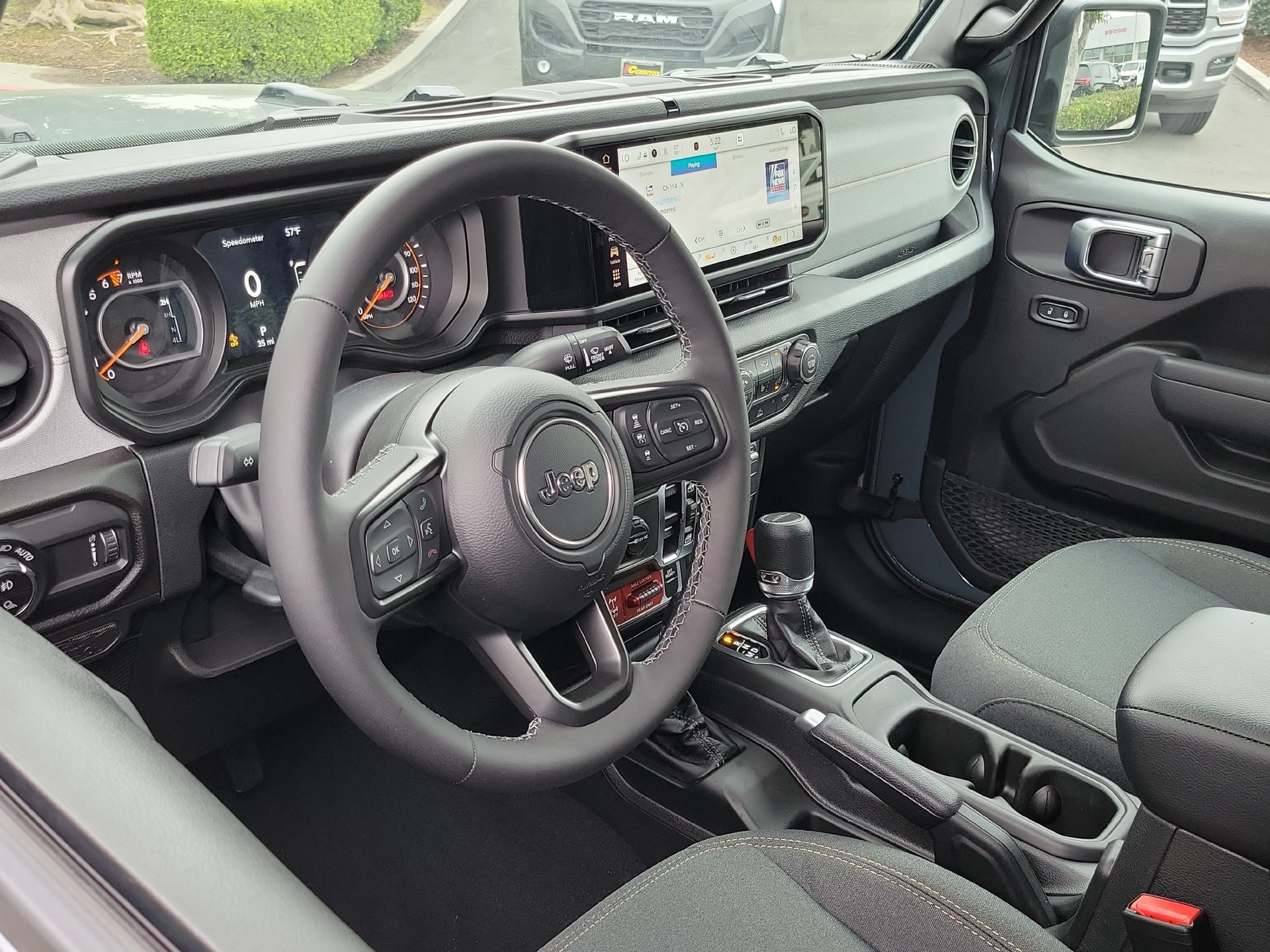 New 2026 Jeep Gladiator Sport AWD/4WD image 3
