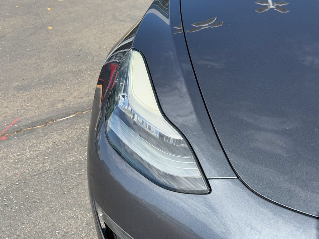 Used 2019 Tesla Model 3 Long Range AWD/4WD image 4