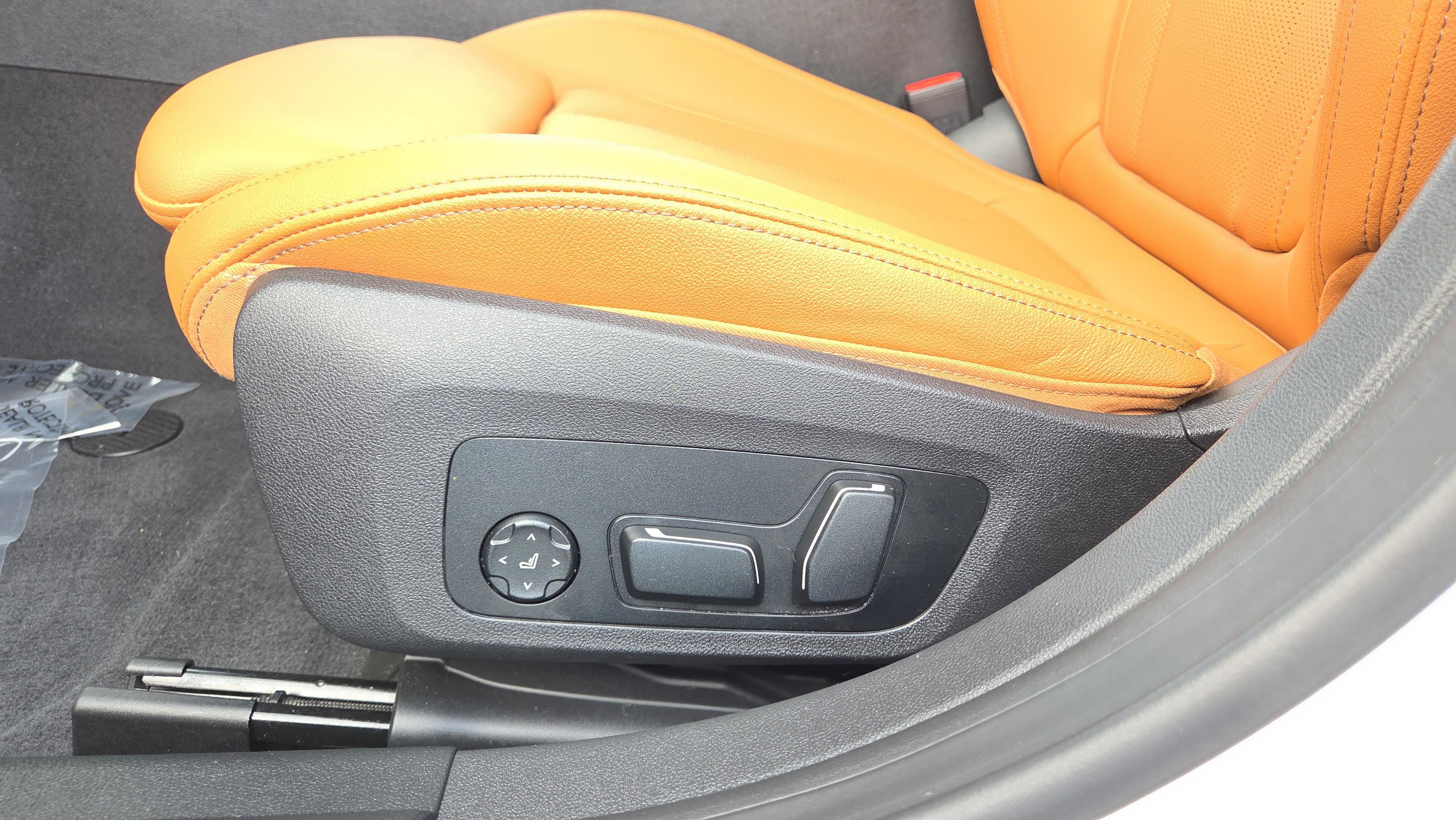 Certified 2025 BMW 440i xDrive w/ Premium Package image 10