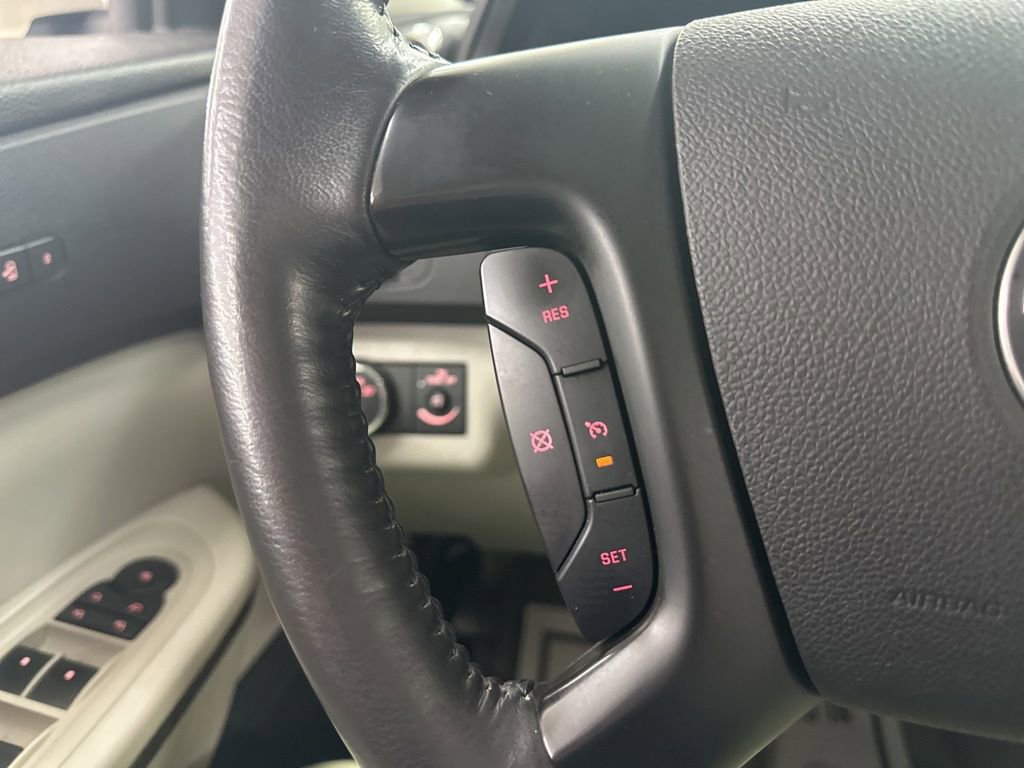 Used 2012 GMC Acadia Denali image 37