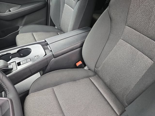 Used 2026 Nissan Rogue SV FWD image 15
