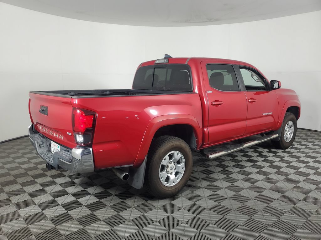 Used 2018 Toyota Tacoma SR5 RWD image 4