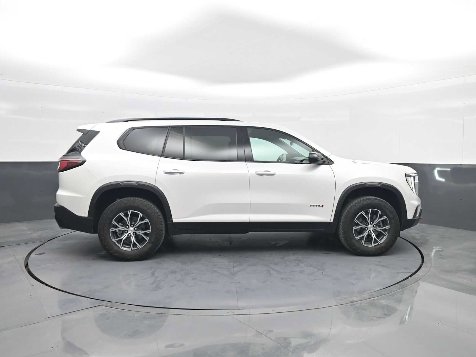 Used 2024 GMC Acadia AT4 w/ Super Cruise Package AWD/4WD image 9