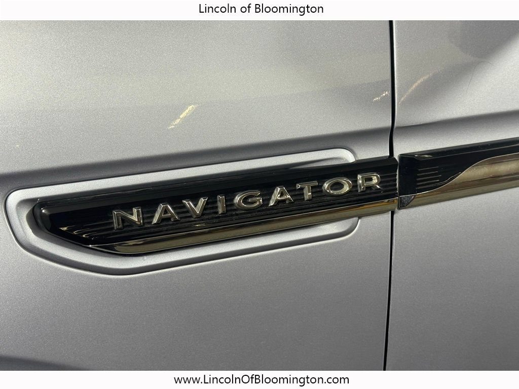 Certified 2022 Lincoln Navigator L Black Label AWD/4WD image 13