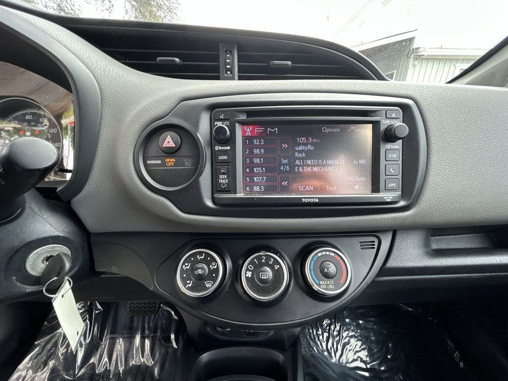 Used 2017 Toyota Yaris L FWD image 17