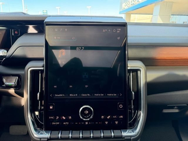 New 2026 GMC Yukon XL Denali w/ Sun & Power Step Package AWD/4WD image 19