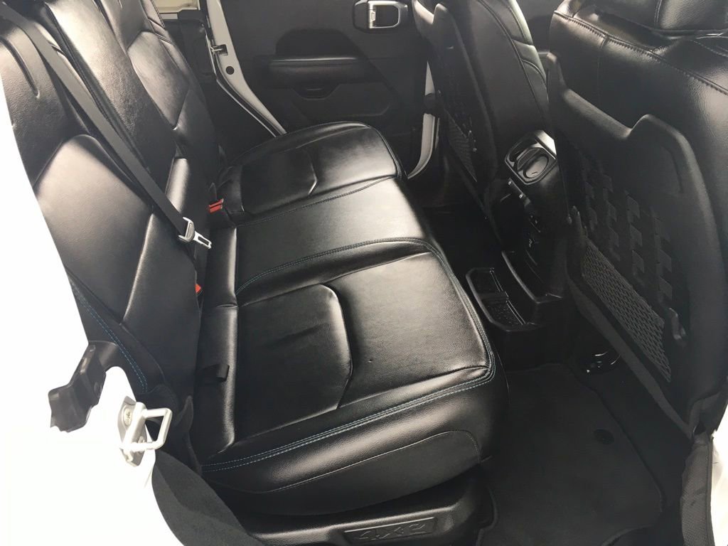 Used 2022 Jeep Wrangler Unlimited Rubicon 4xe w/ Cold Weather Group image 15