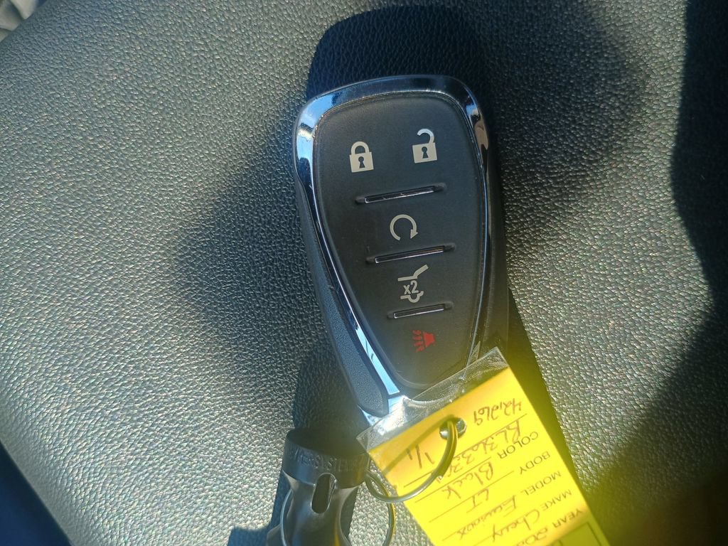 Used 2024 Chevrolet Equinox LT AWD/4WD image 24