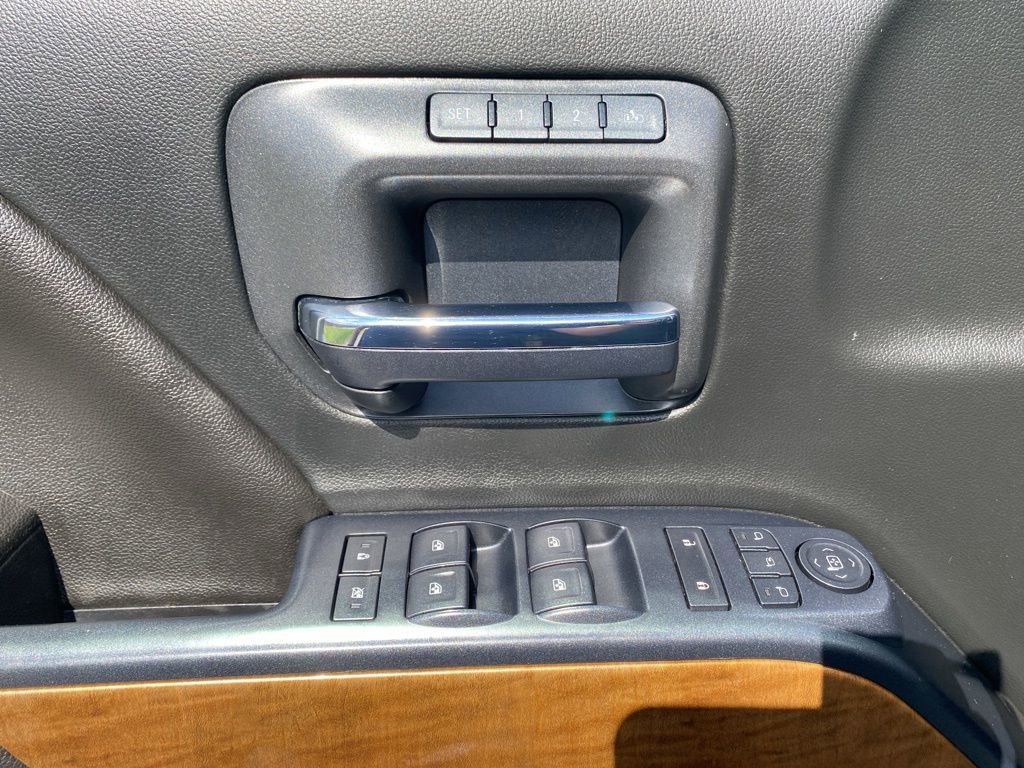Used 2017 Chevrolet Silverado 2500 LTZ w/ Duramax Plus Package image 27