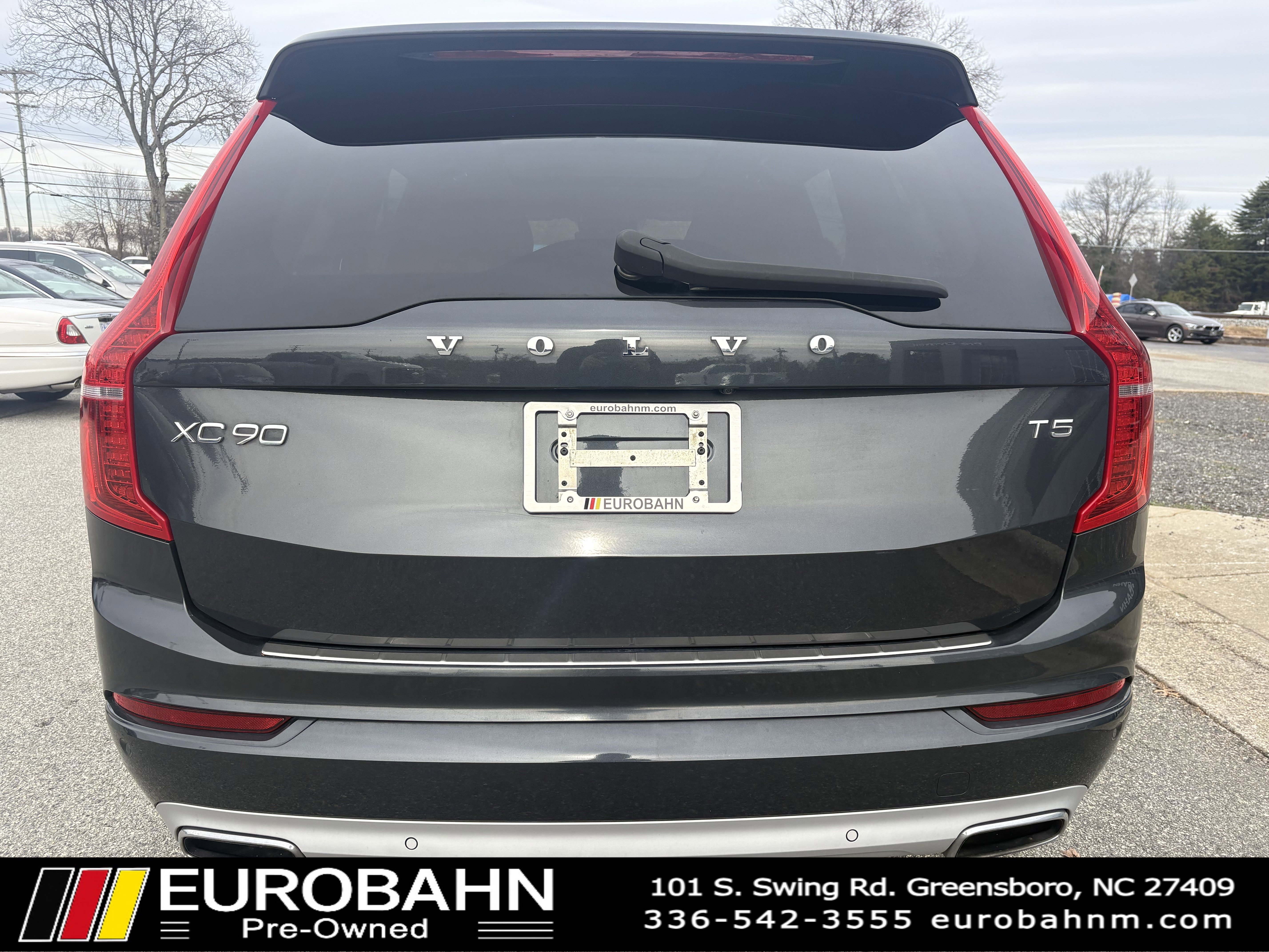 Used 2021 Volvo XC90 T5 Momentum w/ Protection Package Premier image 4