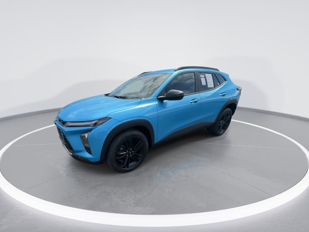 Used 2025 Chevrolet Trax ACTIV w/ Driver Confidence Package image 4