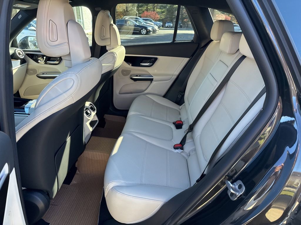 New 2026 Mercedes-Benz GLC 300 4MATIC image 16