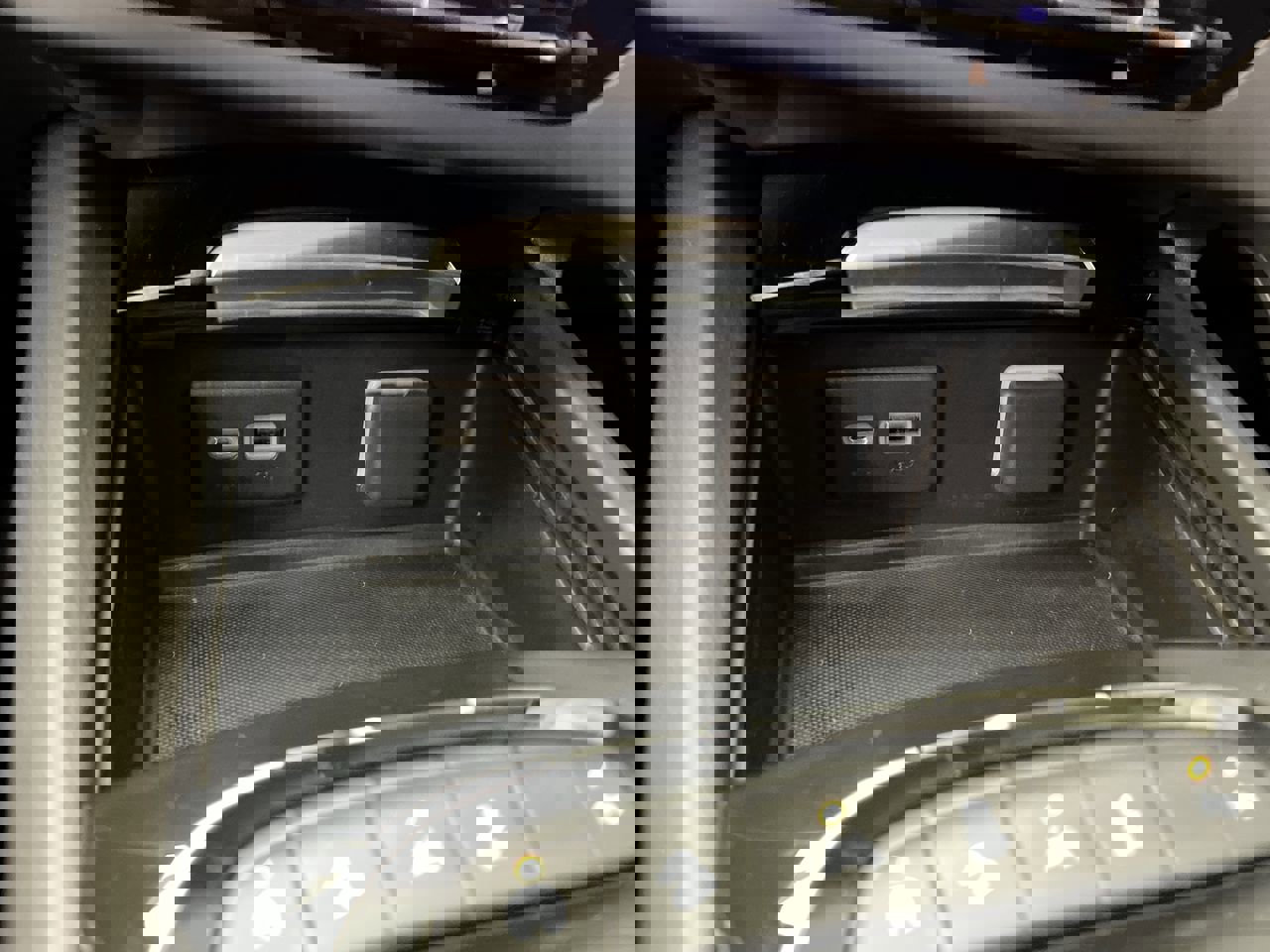 Certified 2023 Buick Envision Preferred w/ Sport Touring Package image 24